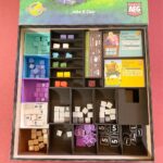 Cubitos 3D Printed Insert with Fowl Play Expansion, Fits Sleeved Cards