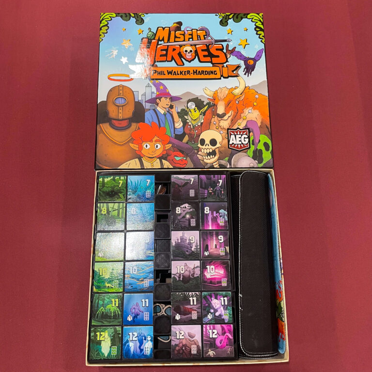 misfit heroes insert
